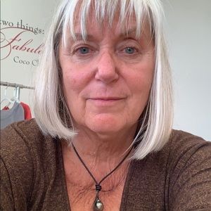 Meet your Posher, Bobbie